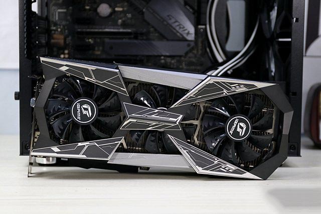 618抄底攒机好时节，i7 9700k+rtx2060s先马易大师机箱装机作业！