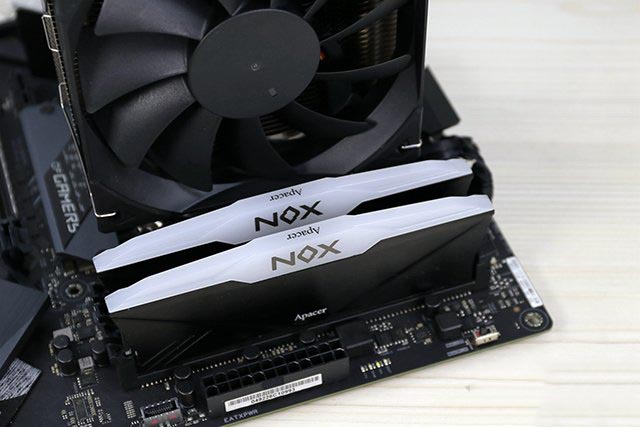 618抄底攒机好时节，i7 9700k+rtx2060s先马易大师机箱装机作业！