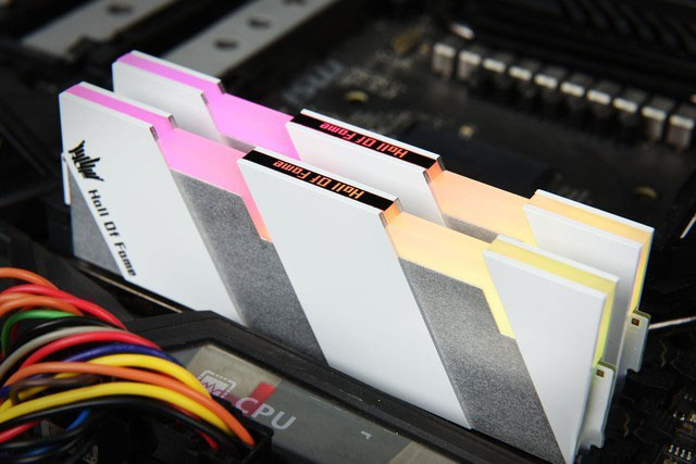 影驰 hof pro rgb ddr4 4000mhz 内存评测 