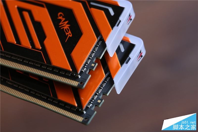 七彩rgb灯效！影驰gamer ii内存评测：稳定3000mhz