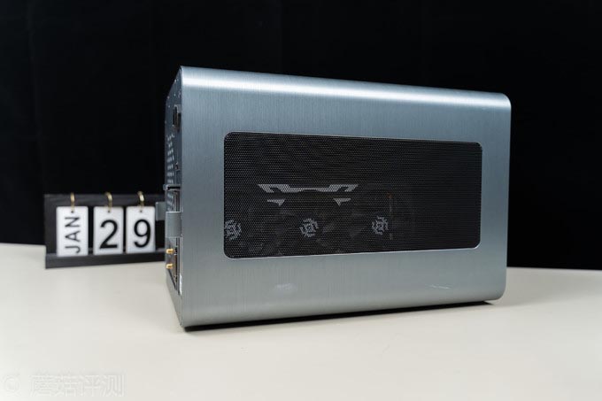 创意设计，风道优秀，用料厚实！乔思伯 jonsbo v8抽拉式机箱 评测