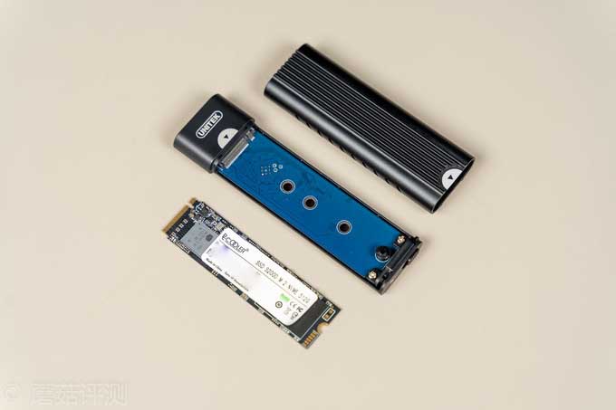 极致冷静，高速稳定、优越者 m.2硬盘盒s209a 评测