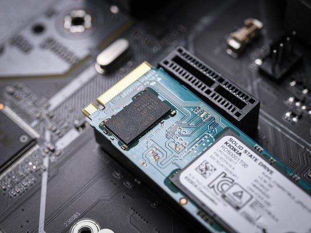 铠侠 exceria plus 极至光速 固态硬盘评测：从toshiba到铠侠 不变的是性能 