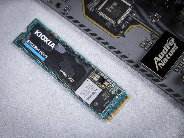 铠侠 exceria plus 极至光速 固态硬盘评测：从toshiba到铠侠 不变的是性能 