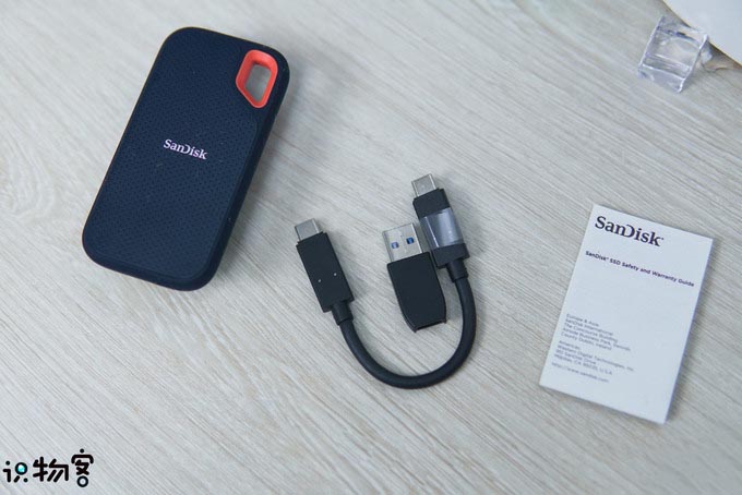 高速、稳定、轻巧，视频爱好者都爱的闪迪e60移动硬盘