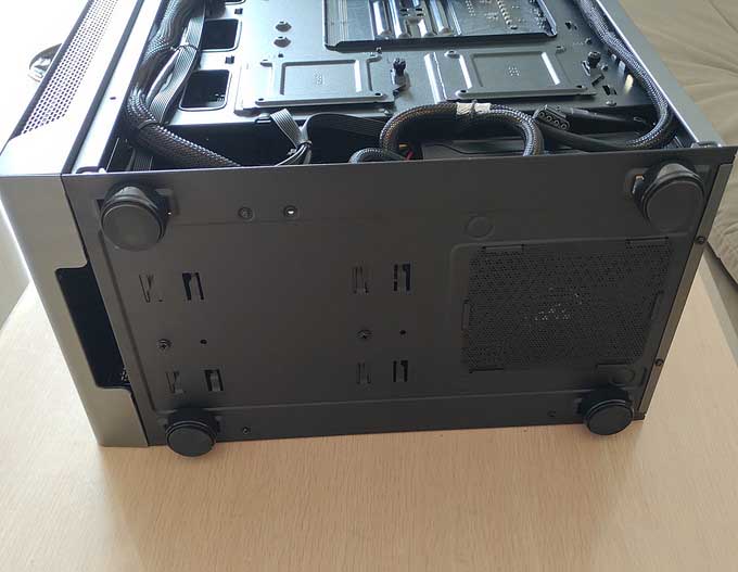 告别闷罐 tt启航者a1 matx机箱体验