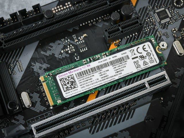 从里到外俱旗舰 记忆科技ah640固态硬盘评测 