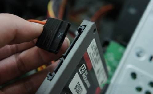 ssd怎么安装 台式机与笔记本安装固态硬盘方法步骤