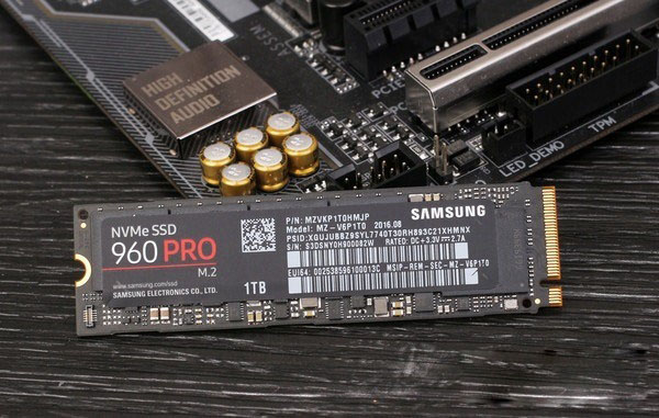 sata3.0、m.2、pci-e接口固态硬盘有什么区别 如何选择？