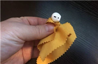 蓝牙耳机掉水里如何解决 蓝牙耳机掉水里了还能用吗