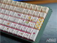 iQunix F97小王子联名玫瑰之约三模无线机械键盘漂亮吗?