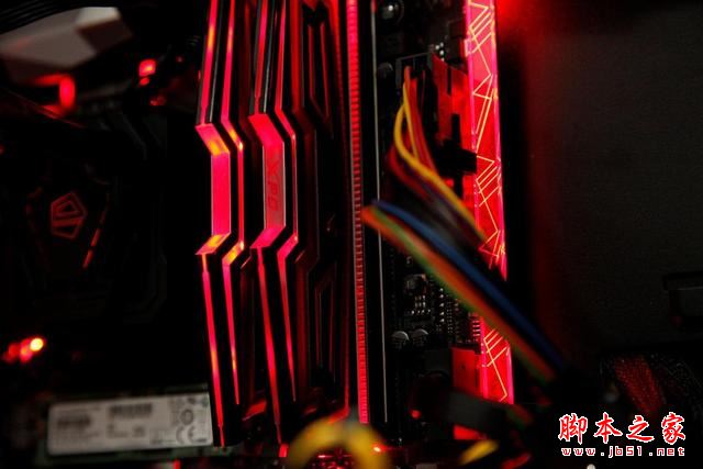 老司机带你攒高端机 intel最新七代i7-7700k万元超频diy组装电脑配置教程攻略