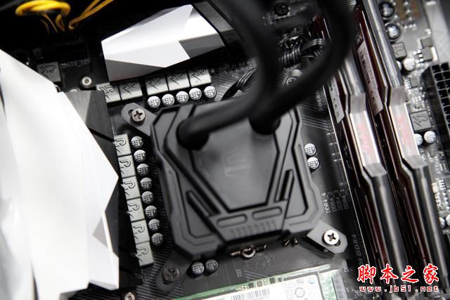 老司机带你攒高端机 intel最新七代i7-7700k万元超频diy组装电脑配置教程攻略