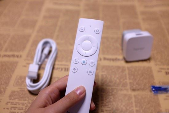 荣耀盒子voice评测：智能语音方便实用 搜片一“键”到位