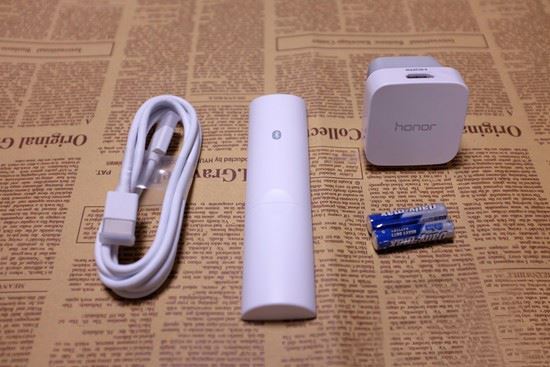 荣耀盒子voice评测：智能语音方便实用 搜片一“键”到位
