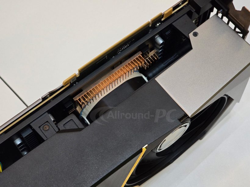 4.5 槽集成式水冷散热,微星 rtx 4090 suprim fuzion 显卡首次曝光
