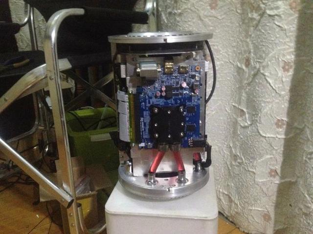屌丝果粉纯手工打造苹果mac pro全过程,性能直接爆表!