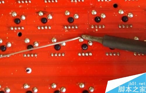 机械键盘更换背光led与机械轴的方法