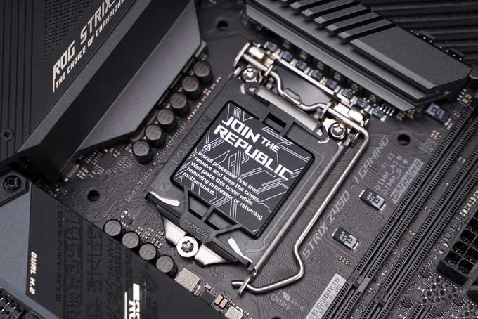 618电脑买新不买旧 i7 9700kf大战i7 10700k