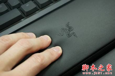 胜过机械键盘？ razer雨林狼蛛幻彩版键盘体验！