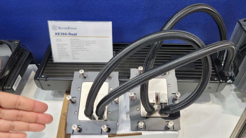 同时冷却双路 cpu,银昕展出 xe360-dual 双冷头一体式水冷散热器 实物图片