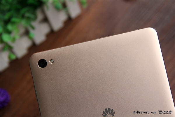 99.5%金属附体!华为全新8寸平板m2图赏