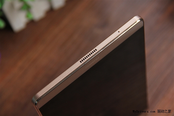 99.5%金属附体!华为全新8寸平板m2图赏