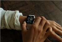 郭明錤:苹果 Apple Watch Series 10 屏幕尺寸将变大、厚度变薄