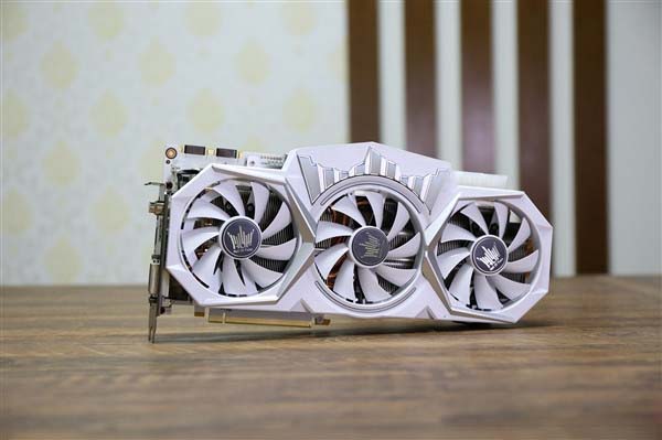 影驰gtx1080ti名人堂限量版开箱图赏 颜值爆表！