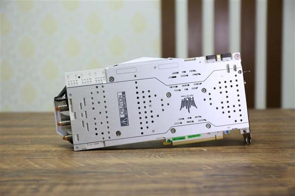 影驰gtx1080ti名人堂限量版开箱图赏 颜值爆表！