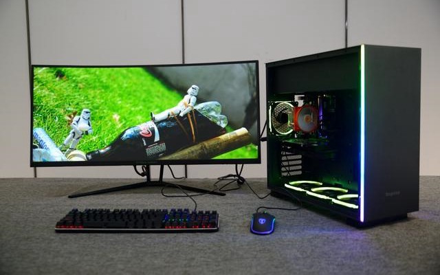 i7 8700和i7 8700k性能差距大吗？i7-8700和8700k装机对比