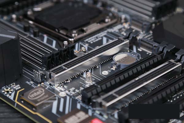 i9-7920x配什么主板好？i9-7920x主板搭配与参数详解