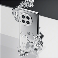 一加 Ace 3 Pro 手机新配色“钛空镜银”公布:首创液态金属玻璃工艺、银色亮面设计