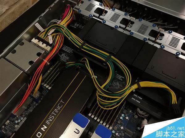 32核完美归来！amd epyc服务器正式发布：性价比可怕