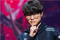 LOL史上十大中单选​手排名：Faker上榜，第二“中单法王”的称号