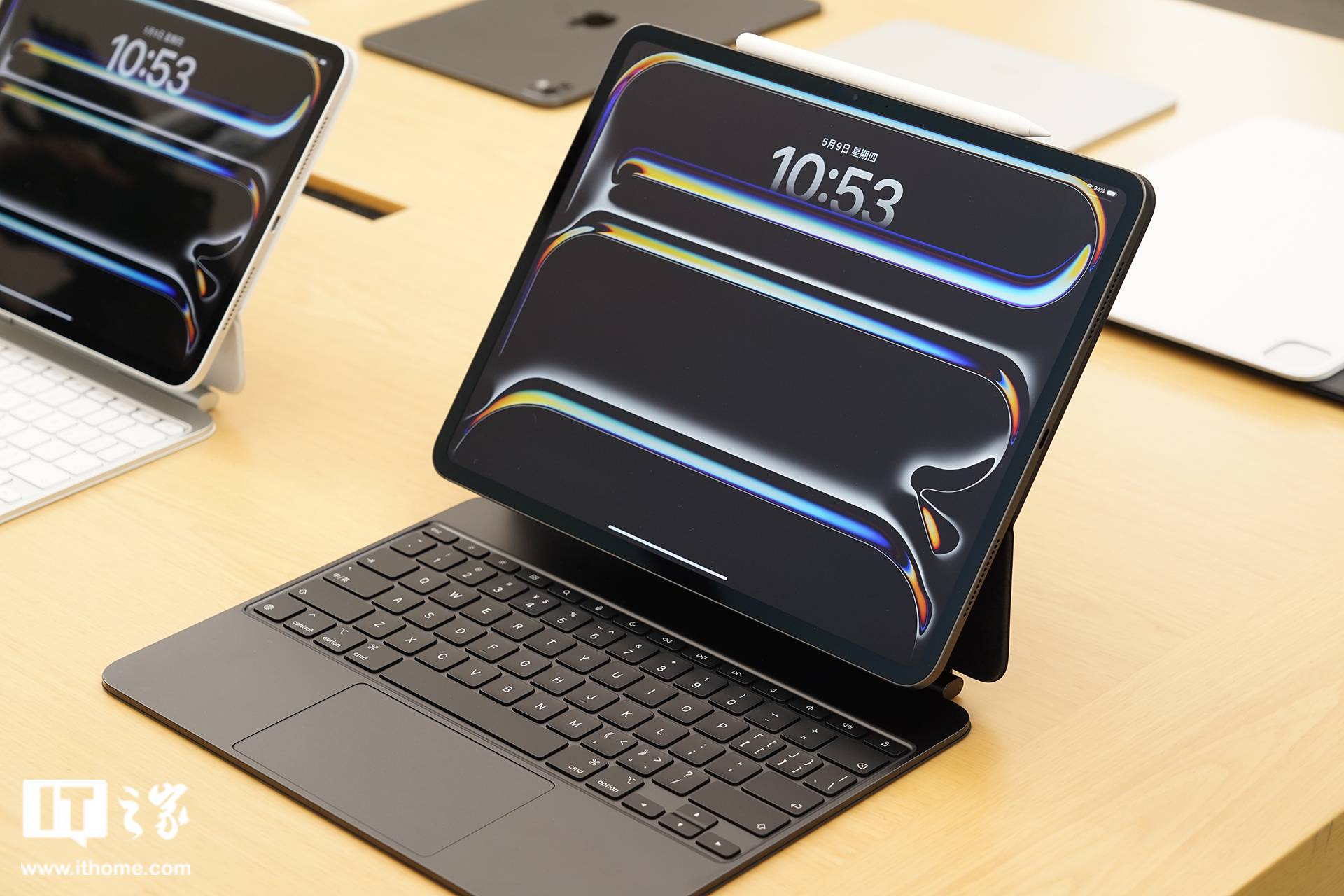 差价 800 元,苹果 2024 款 ipad pro 有必要升级纳米纹理玻璃吗?可减少炫光,需注意护理