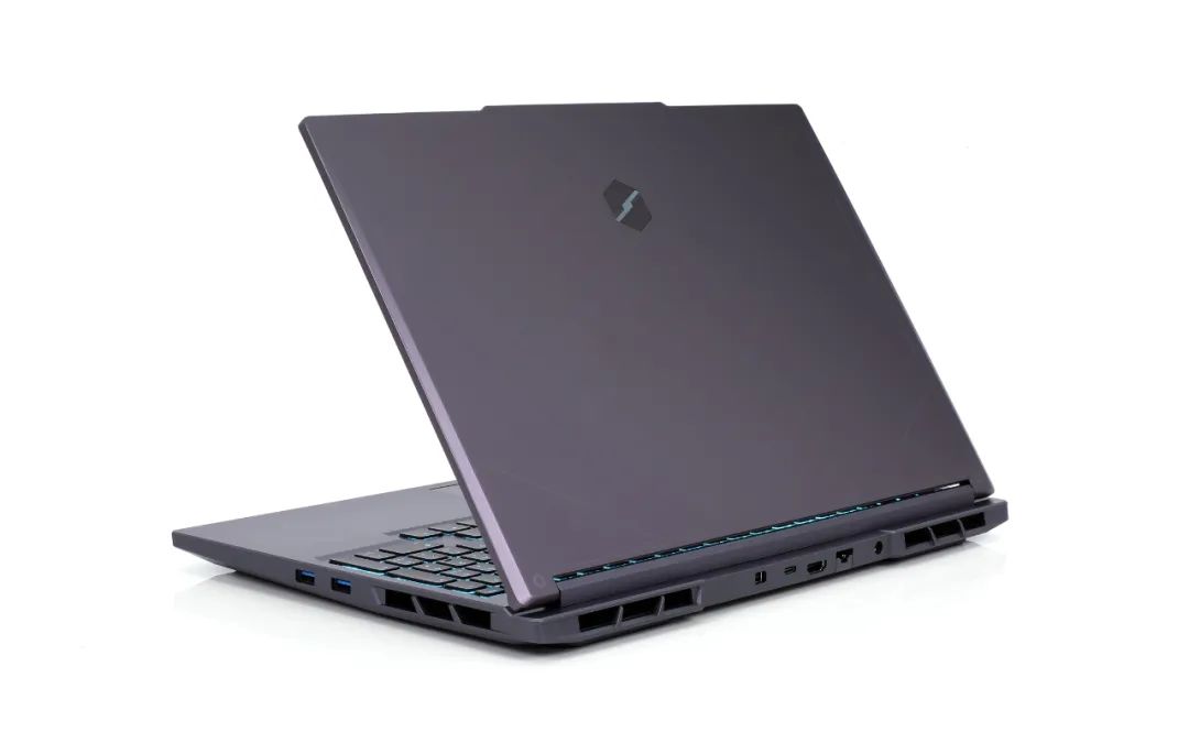 机械革命极光 x 游戏本官宣 7 月 2 日发布:i7-14650hx + rtx 4070、500 尼特屏幕