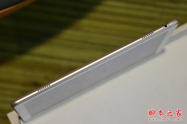 荣耀waterplay值得买吗？荣耀waterplay平板优缺点上手评测图解