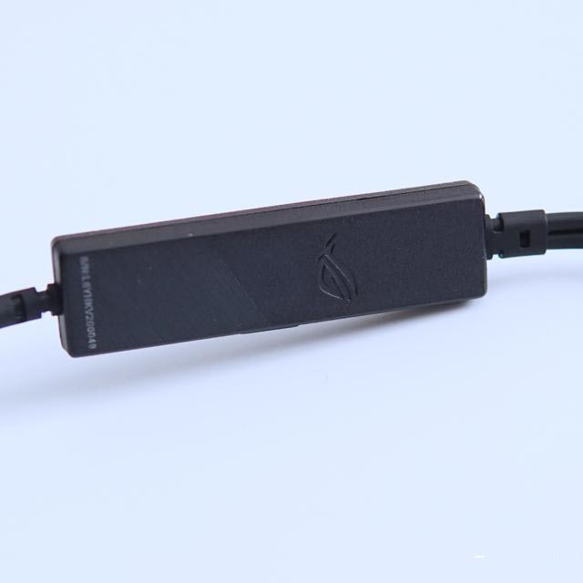 音质上佳的利器:rog降临rgb 降噪耳机开箱体验