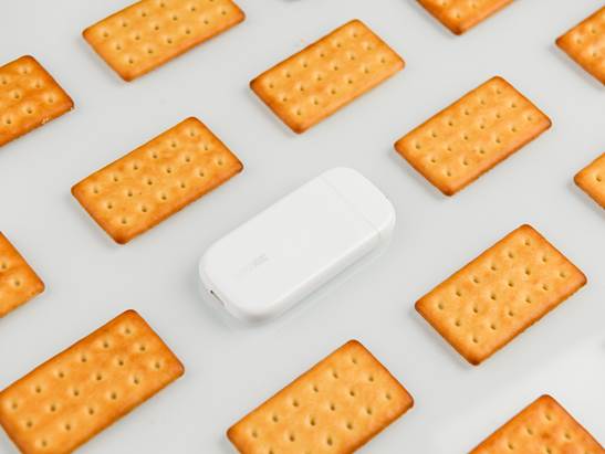 oppo 50w超闪饼干充电器体验：装在口袋里的紧急充电站 