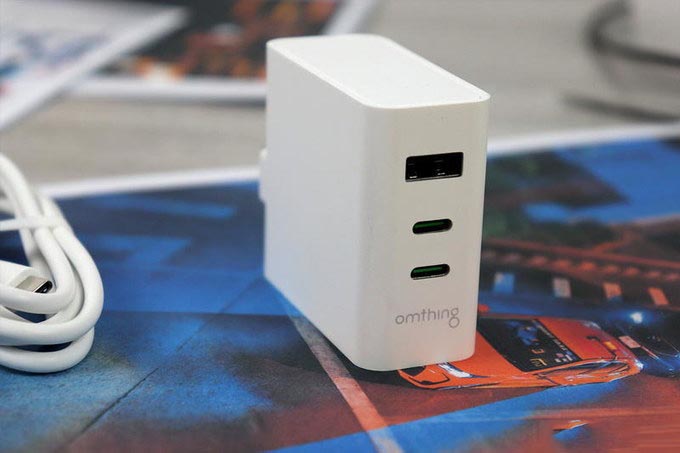 多送1根线，交个好朋友？omthing氮化镓2c1a 65w pd充电器体验