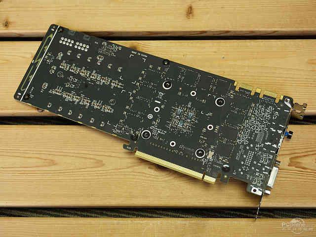 战神实力你敢接招？七彩虹980ti top评测