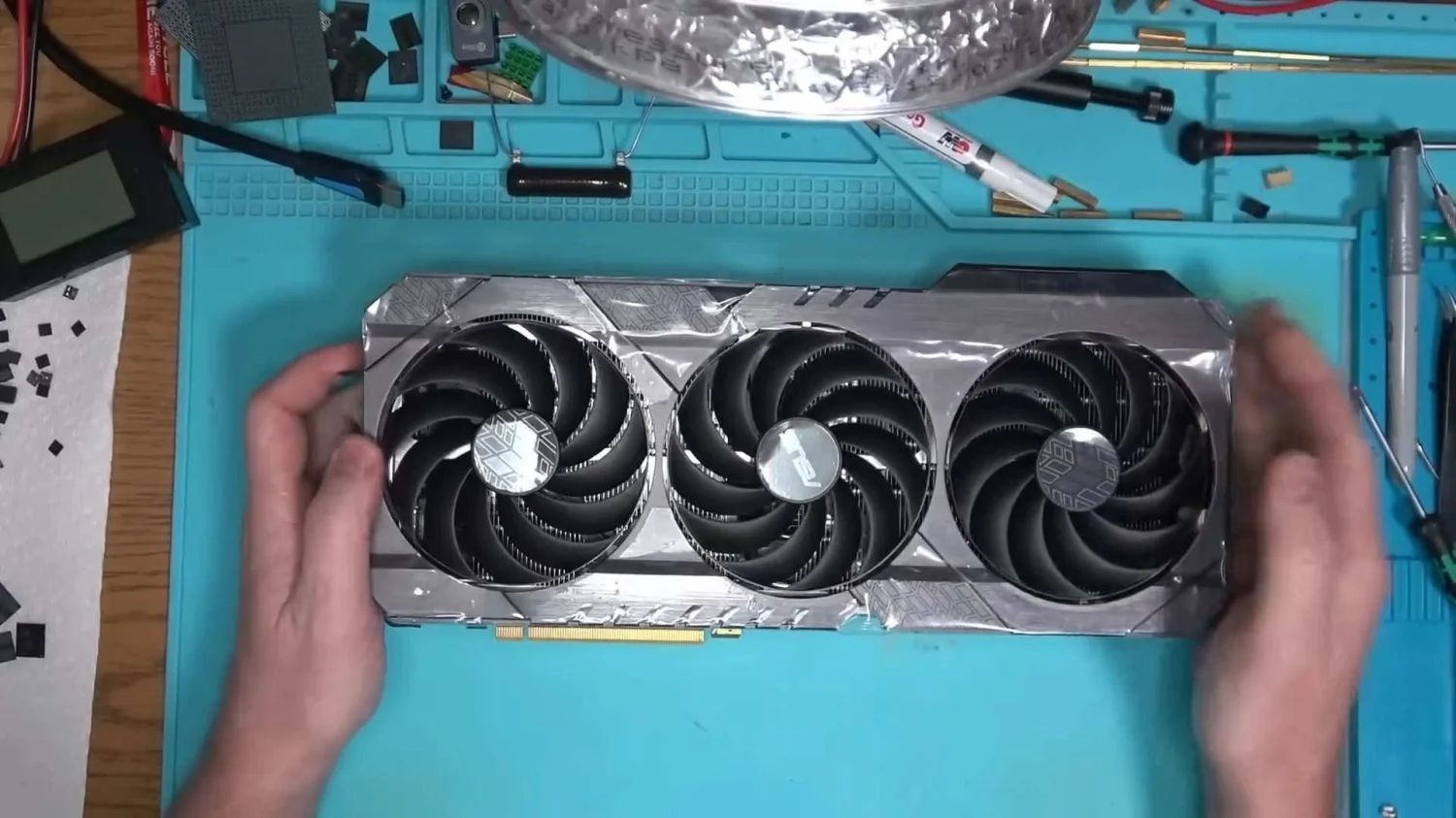 显卡市场水太深:未撕膜 rtx 4090 用 rtx 3080 ti gpu 核心