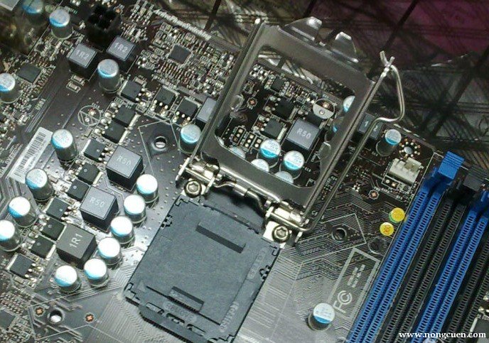 开始装cpu（点击图片：查看大图）