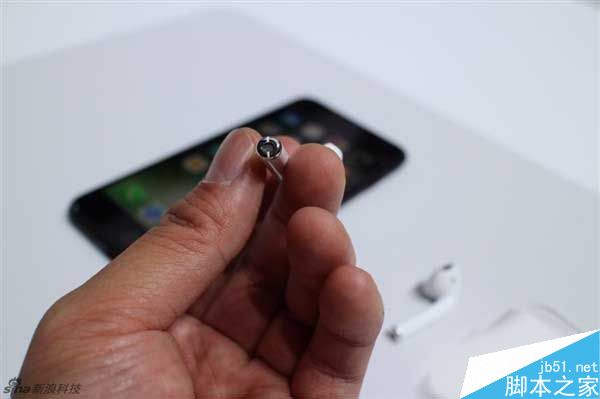 iphone7 airpods怎么样?airpods耳机卖多少钱?