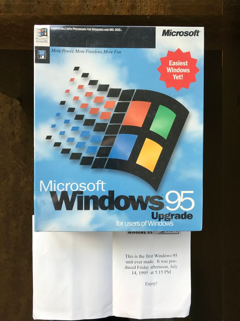 1995 年 7 月 14 日生产,首套出厂的微软 win95 实体软盘曝光