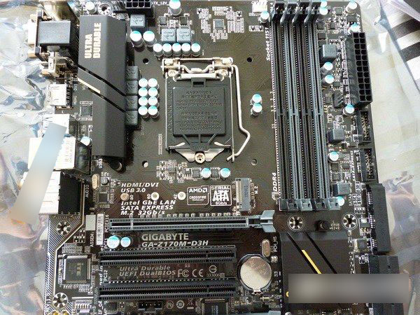 cpu与散热器安装图解 i3 6100组装电脑教程