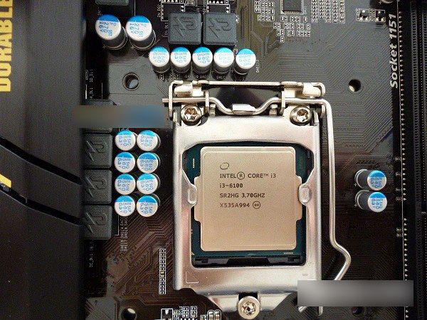 cpu与散热器安装图解 i3 6100组装电脑教程
