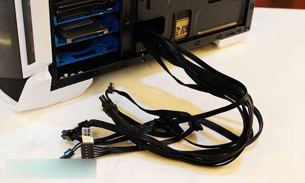 2015热门diy装机教程：e3 1231 v3组装电脑图文教程