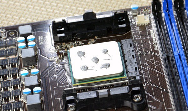 2015组装电脑教程：amd八核独显diy电脑装机教程